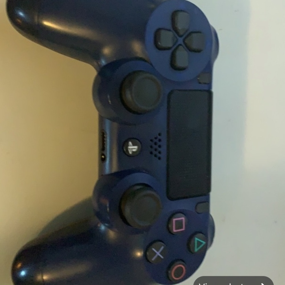 Ps4 controller - Picture 2 of 2